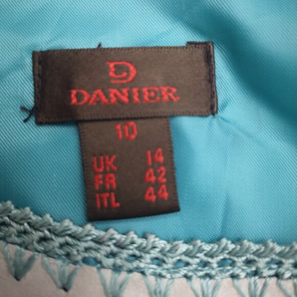 Danier Leather Ladies Size 10 Blue Teal & Off White Patchwork Lined Suede Vest - Picture 3 of 10